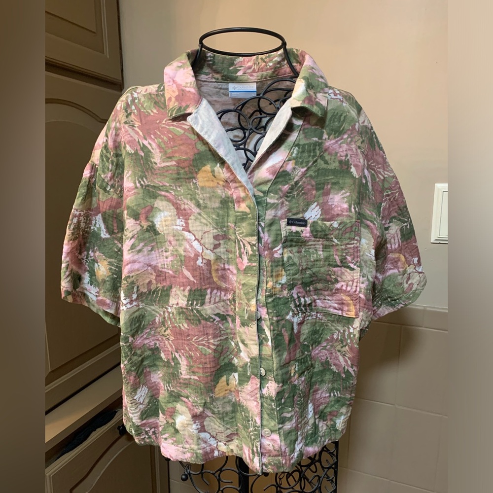 COLUMBIA Short sleeve beach t shirt button up size large